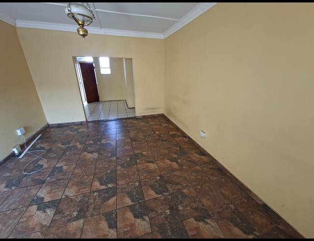1 BEDROOM APARTMENT FOR SALE IN LAMBTON